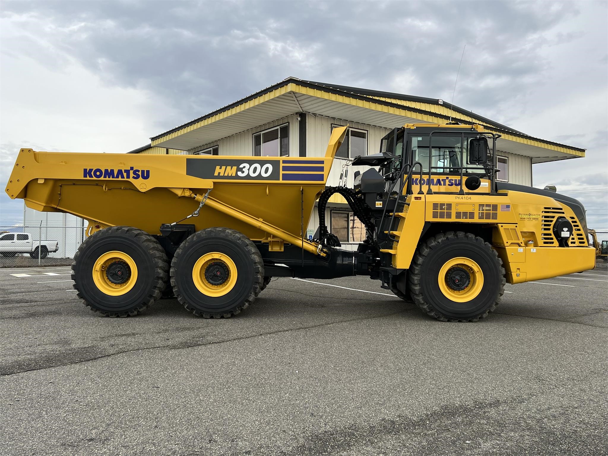 2022 KOMATSU HM300-5 - image 1 of 6