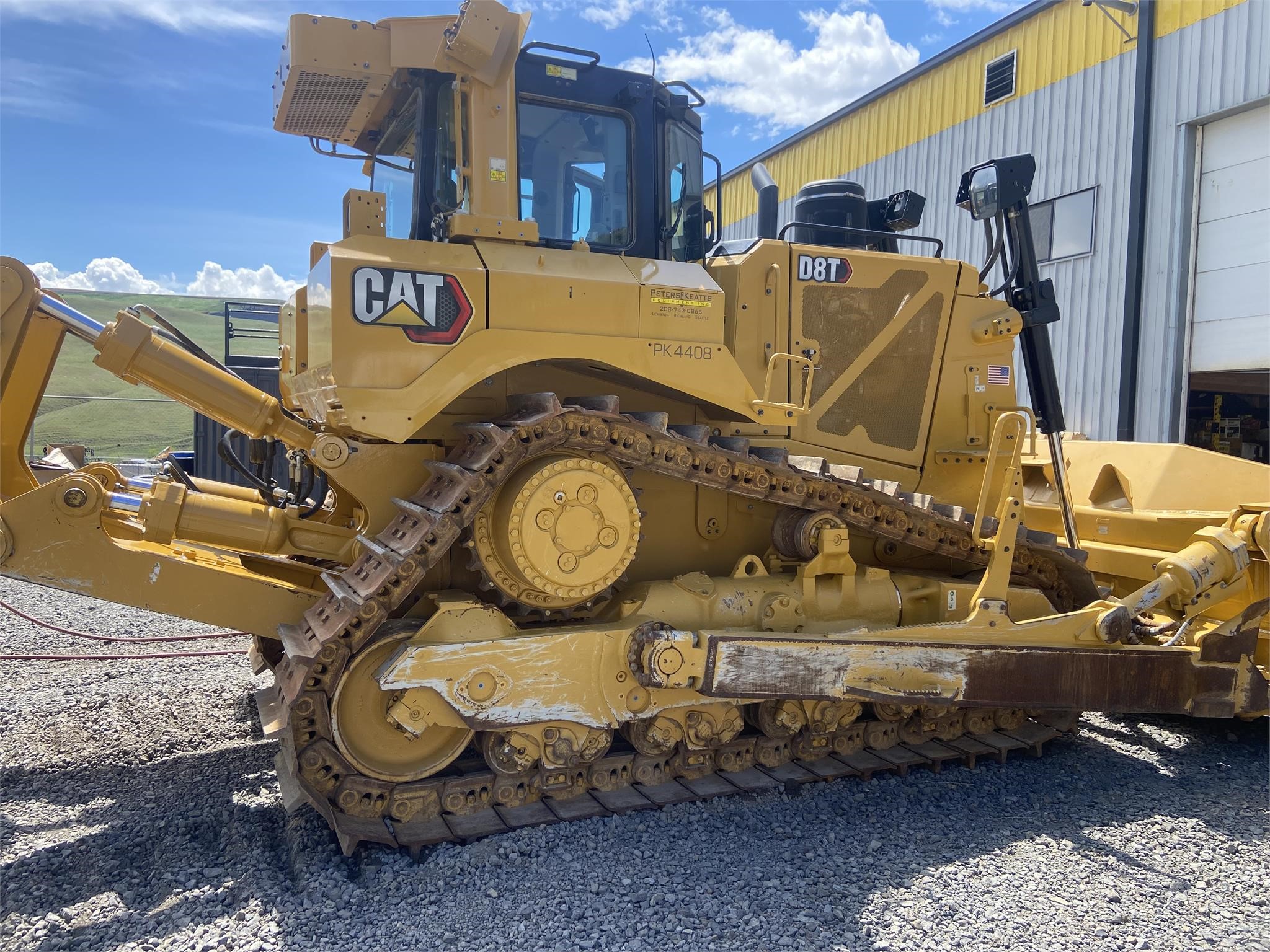 2021 CATERPILLAR D8T - image 3 of 5