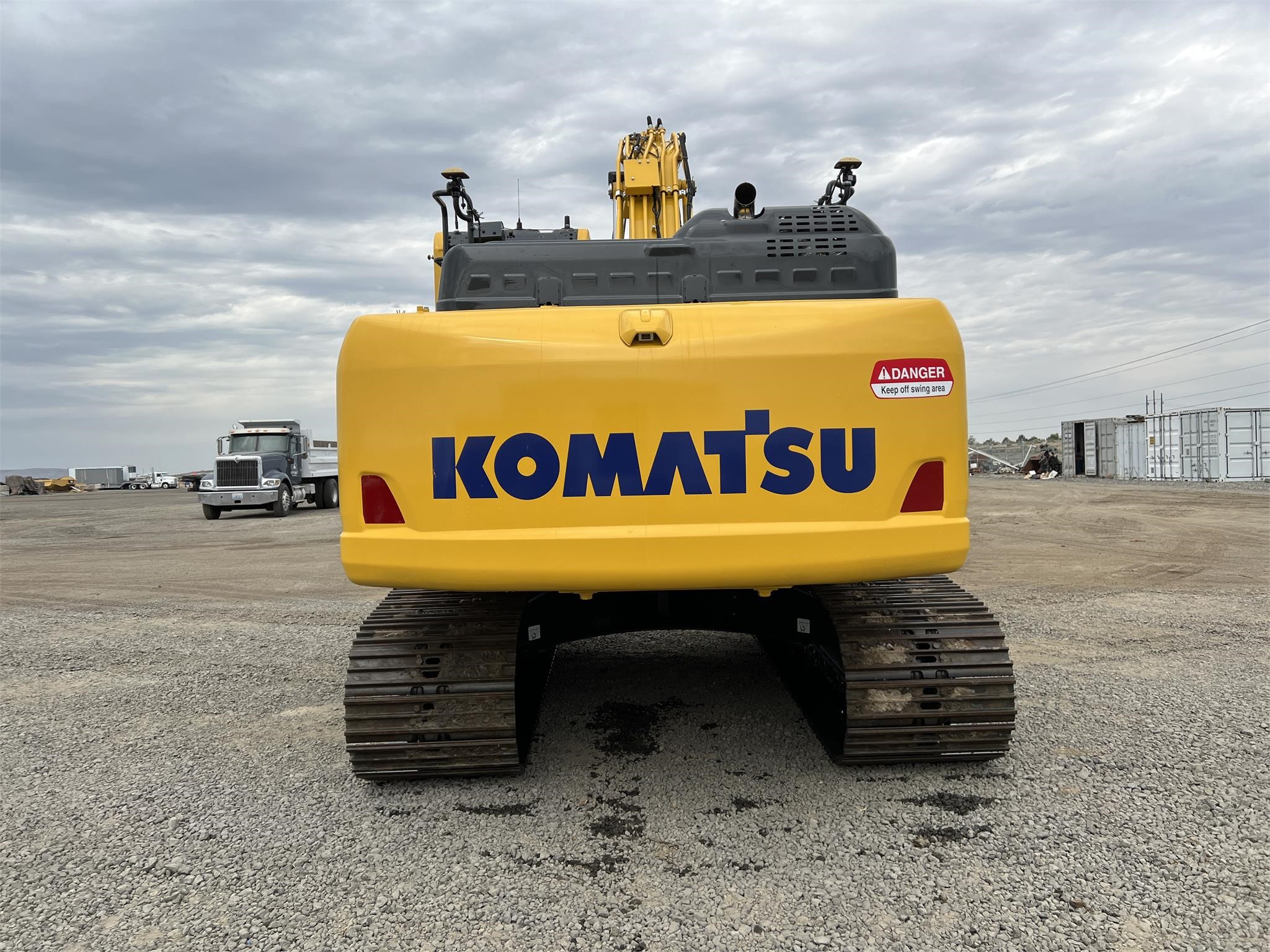 2022 KOMATSU PC210 LCi-11 - image 4 of 6