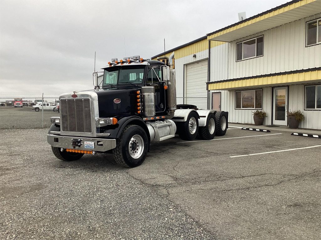2001 PETERBILT 378 - Peters & Keatts Equipment Inc.