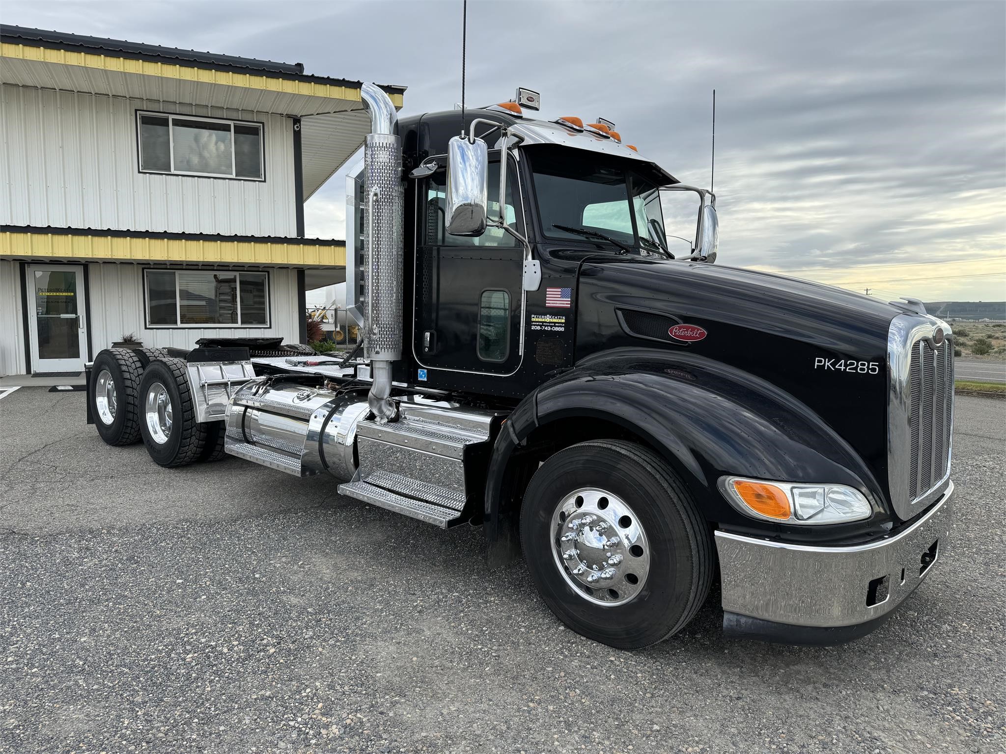 2014 PETERBILT 386 - image 5 of 5