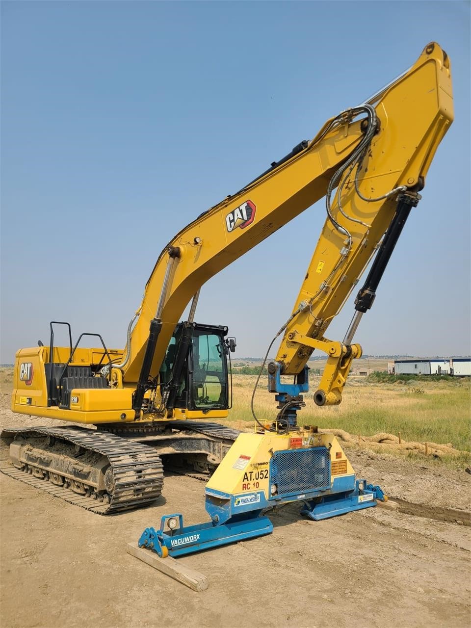 2023 CATERPILLAR 330 - image 1 of 6