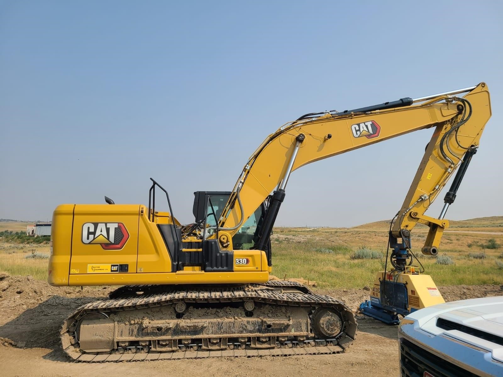 2023 CATERPILLAR 330 - image 2 of 6