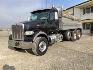 2020 PETERBILT 567 9017215957