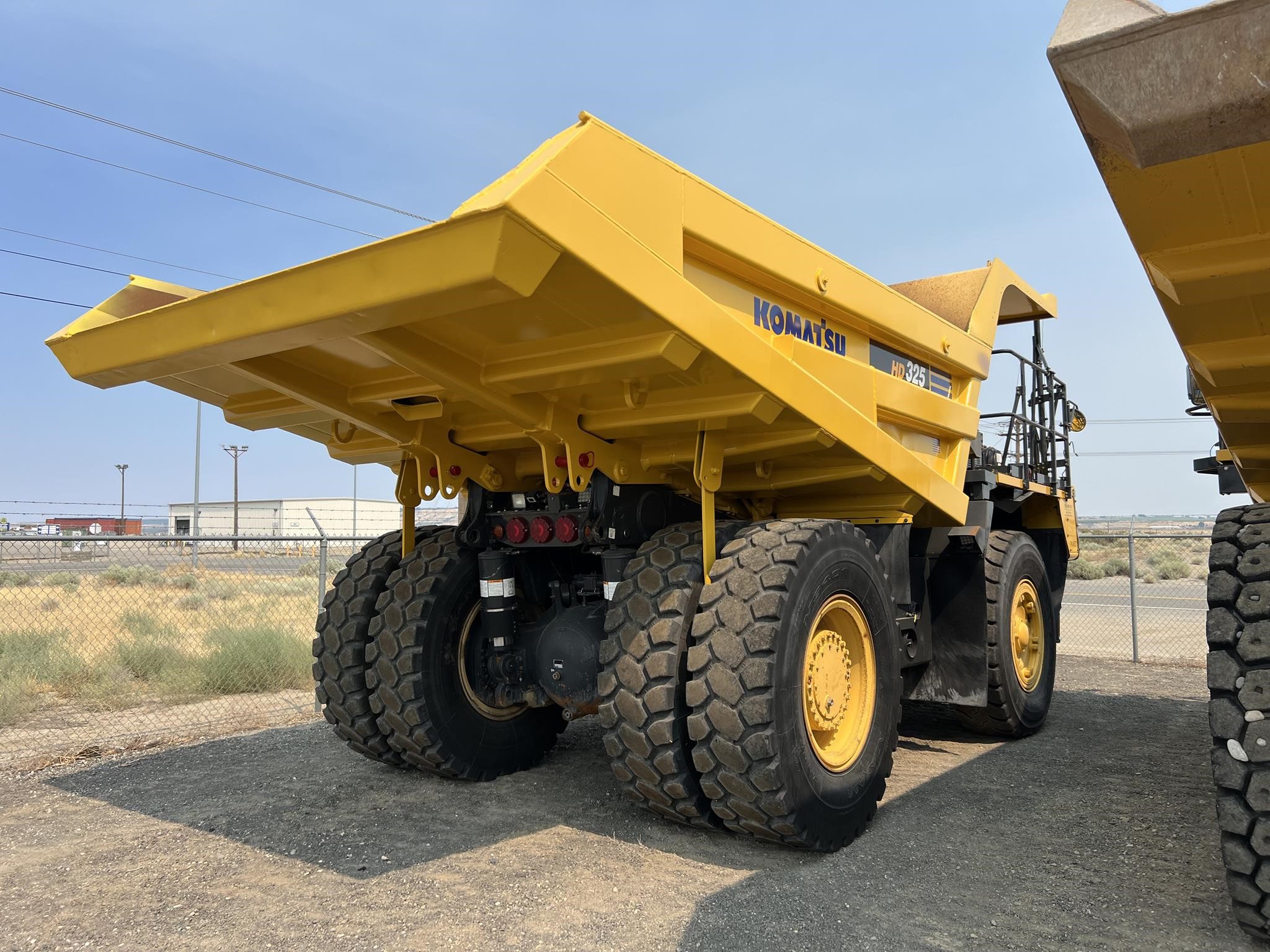 2020 KOMATSU HD325-8 - image 6 of 6