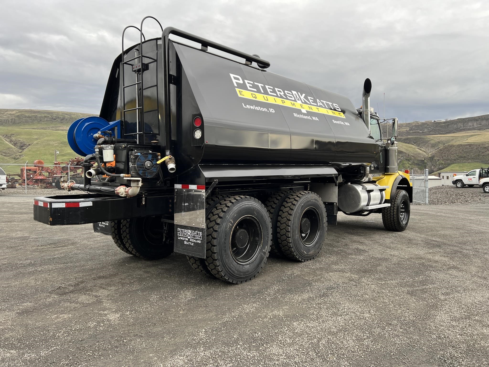 1999 WESTERN STAR 4964SX - image 5 of 6