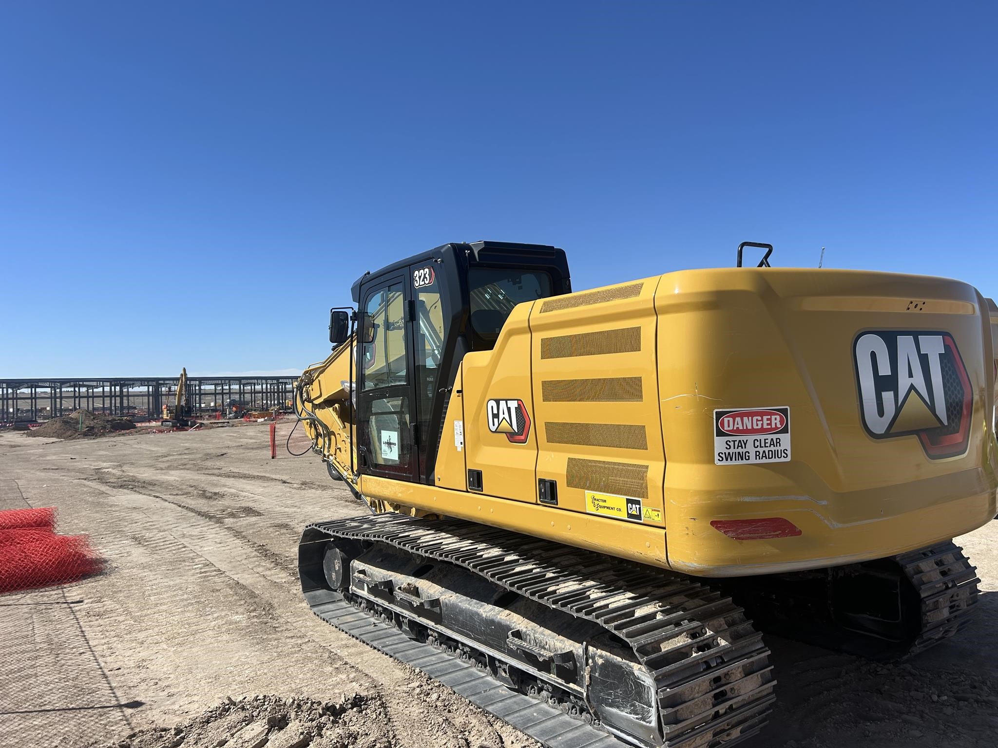 2023 CATERPILLAR 323 - image 3 of 6