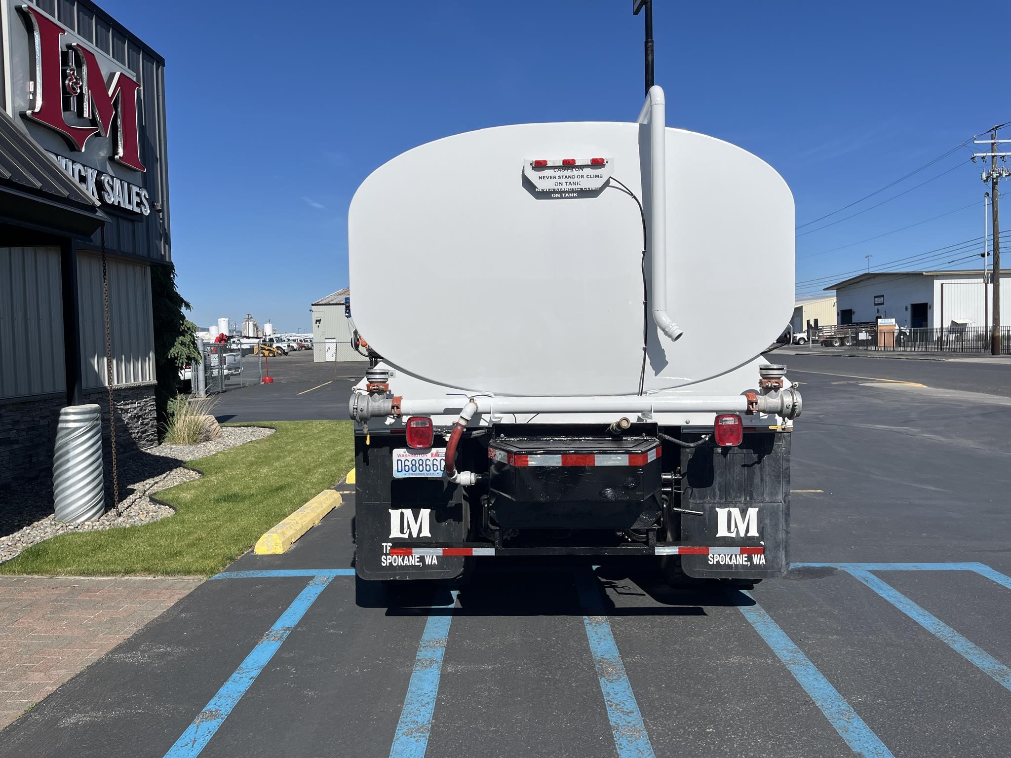 2014 KENWORTH T370 - image 4 of 6